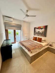 Modern 1-Bed Apt